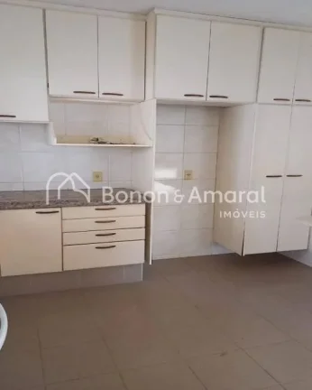 Imagem Ãtima casa Ã  venda na regiÃ£o do Galleria shopping.
SÃ£o 550 mÂ² de terreno, 252 mÂ² de construÃ§Ã...
