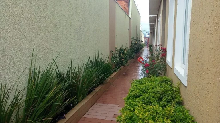 Imagem Sobrado com 2 dormitórios à venda, 71 m² por R$ 280.000,00 - Vila Figueira - Suzano/SP