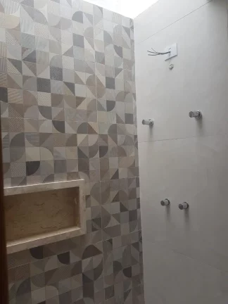 Imagem VENDO SOBRADO COM 03 SUÍTES NO BAIRRO VILA ERNA! (CUPECÊ)