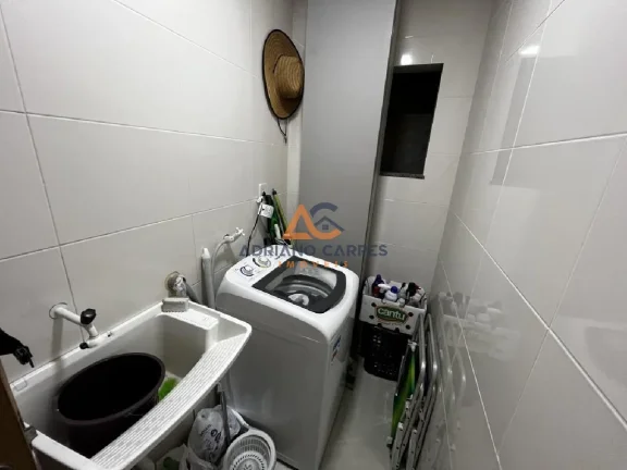 Imagem Adriano Carpes Imóveis vende apartamento semimobiliado com 2 dormitórios sendo 1 suíte e sacada com churrasqueira na praia de Gravatá na cidade de Navegantes