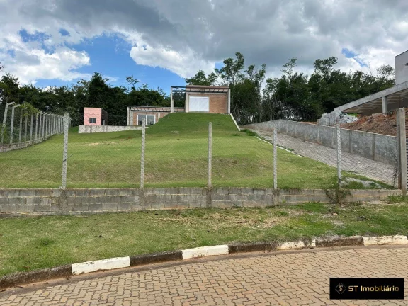 Imagem Chácara à venda em Piracaia/SP - Condomínio com Acesso à Represa!