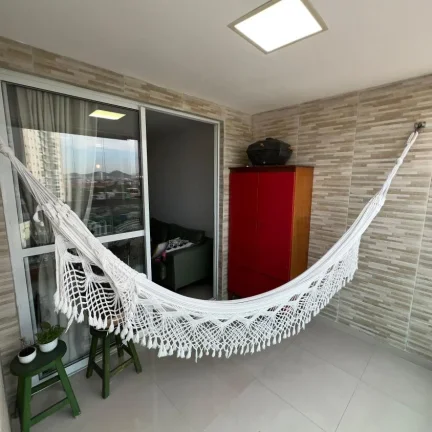 Imagem Excelente apartamento de 2 quartos com lazer completo - Sol da manhã e andar alto na praia de Itaparica.