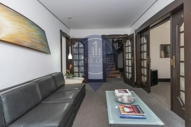 Imagem Magnífica Casa à Venda na Barra Funda: 12 Salas, 6 Banheiros, 16 Vagas - São Paulo-SP (520m²)