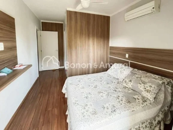 Imagem Casa com 3 Quartos e 4 banheiros à Venda, 250 m² por R$ 1.600.000