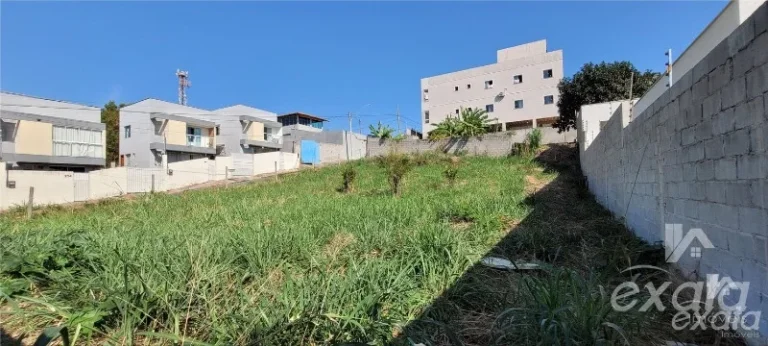 Imagem lote em jacaraipe, bairro castelandia, de esquina medindo 10x30, escriturado e registrado, pronto pra financiamento ou pagamento a vista