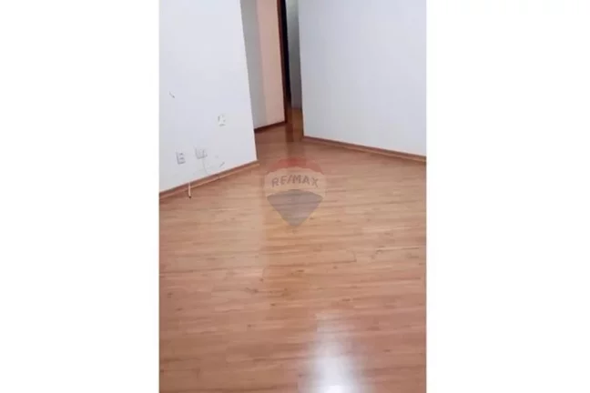 Imagem Excepcional apartamento de 3 dormitórios (1 suíte) na tranquila e arborizada Vila Indiana