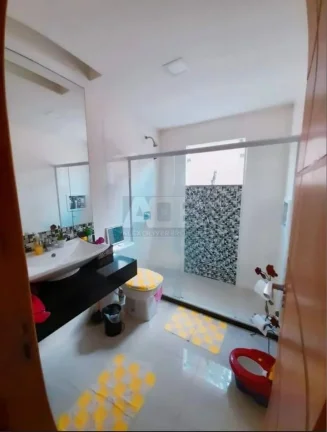 Imagem Casa à venda em Vargem Grande, 4 quartos, 3 vagas e 350m2 de área útil.