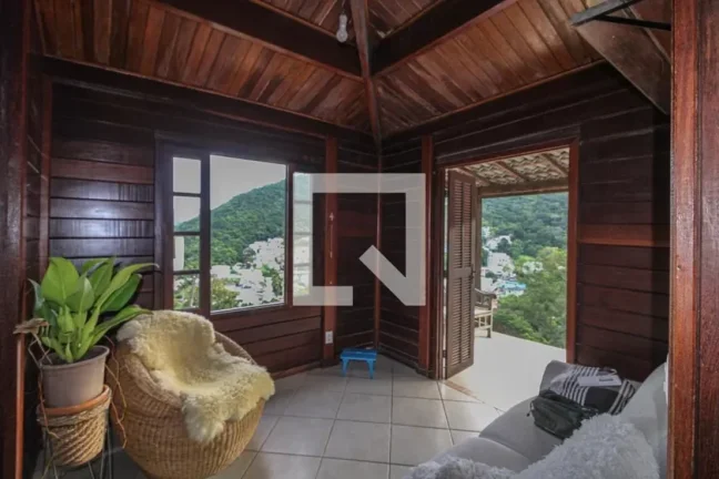 Imagem Casa à Venda - Vargem Grande, 2 Quartos, 650 m2