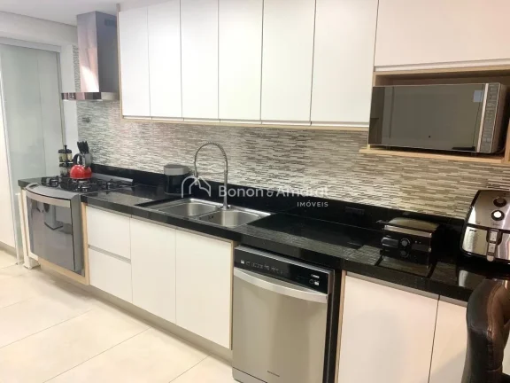 Imagem Este lindo apartamento de 110 m² foi totalmente reformado e decorado com excelente gosto, oferecend...