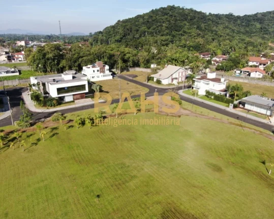 Imagem O Royal Garden é um condomínio localizado no bairro Pirabeiraba, na cidade de Joinville, Santa Cat...