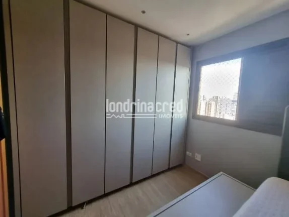 Imagem Apartamento no 17º andar no Terrasse Jardin, sol da manhã, completo em armários, com sacada envidraçada, 2 vagas paralelas e ar-condicionado.