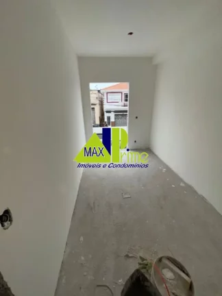 Imagem Imperdível! Casa à venda em São Paulo-SP, Vila Ré. 2 quartos, 1 suíte, 1 sala, 1 banheiro, 1 vaga de garagem. 85m².