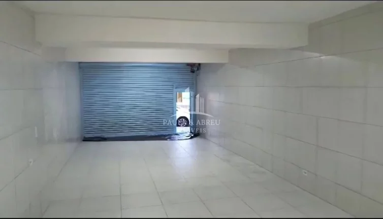 Imagem Aluga Salão Comercial em Avenida, 80m², Quarto, Lavanderia, Cozinha, 1 Banheiro, Porta Automática, no Jardim Zaíra, Mauá-SP