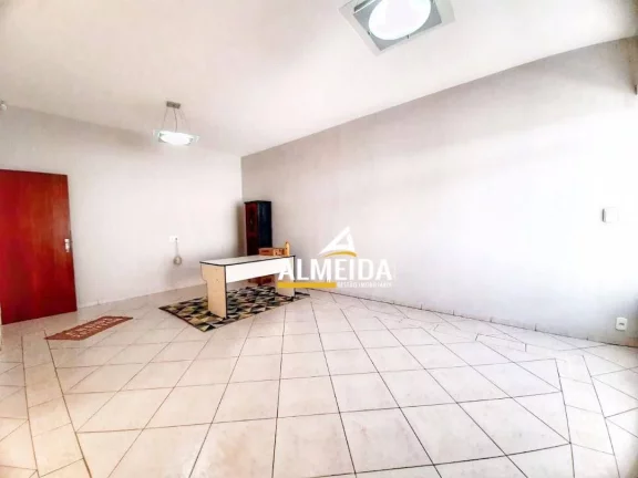 Imagem Casa com 4 dormitórios à venda, 218 m² por R$ 800.000,00 - Centro - Rio Claro/SP
