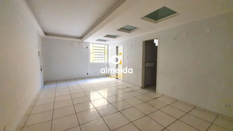 Imagem Sala Comercial 4 dormitórios à venda Centro Santa Maria/RS