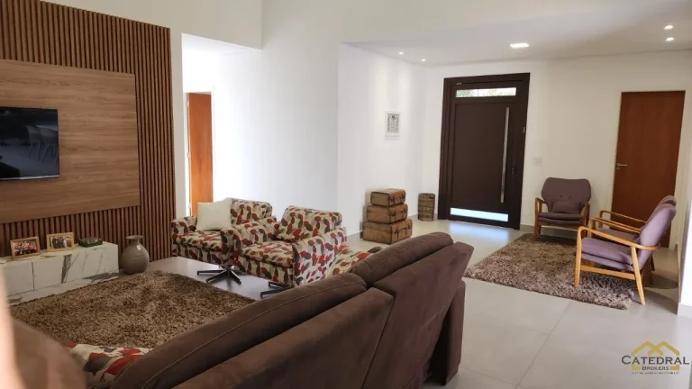 Imagem Casa Térrea à Venda em Condomínio com 4 Quartos e Piscina em Jundiaí/SP