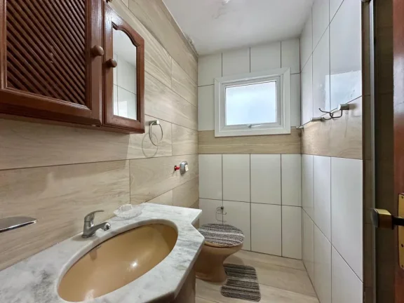 Imagem Apartamento 2Dórmitórios dependência - Bairro Centro