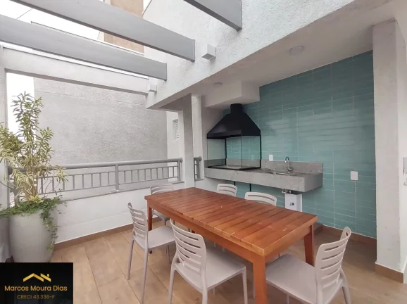 Imagem Apartamento ( Studio) com 1 Dormitório na Vila Romana, Novo, Vista Livre. Banheiro com Janela