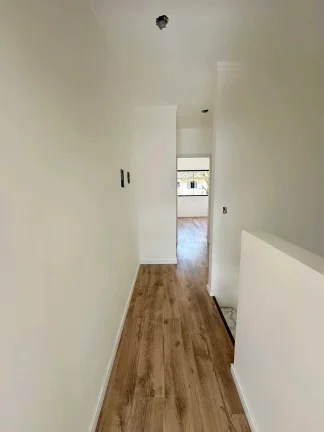 Imagem Geminado com 3 dormitórios sendo 1 suíte e 1 vaga de garagem - Adhemar Garcia | Joinville/SC