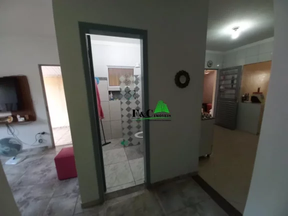 Imagem Casa para Venda em Campinas, Parque Universitário de Viracopos, 3 dormitórios, 2 banheiros, 2 vagas