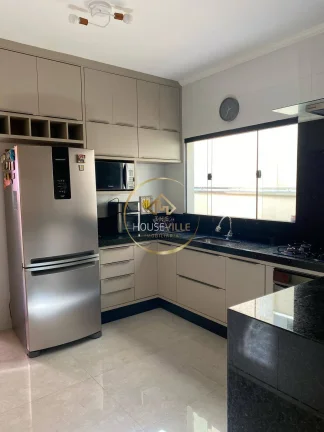 Imagem Casa Sobrado, 3 Dormitórios (sendo 1 suíte), 165m², Jardim das Industrias.