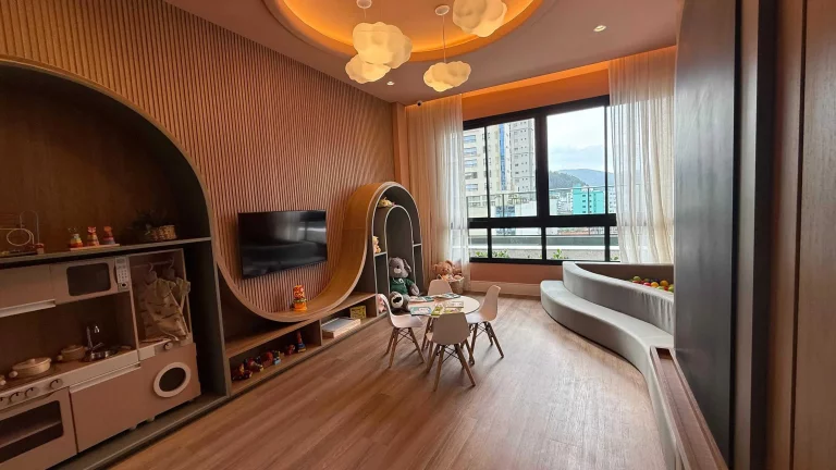Imagem Apartamento com 3 suítes e 2 vagas de garagem em Balneário Camboriú/SC