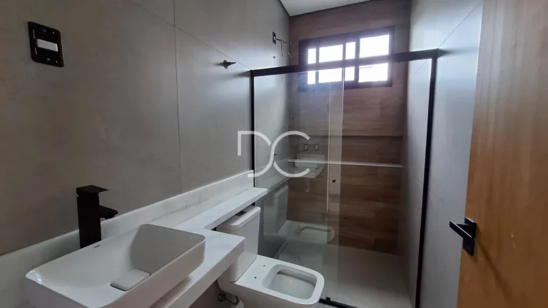 Imagem Condomínio Terras de São Francisco - Venda |115,00 AC m² |165,00 AT m² |3 Dorm |2 Suíte |3 Ban | 4Vagas