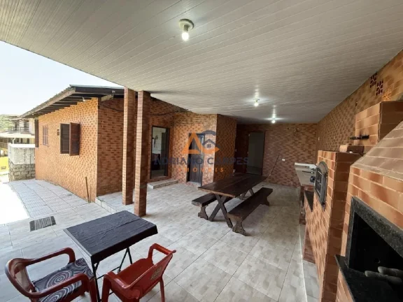 Imagem Vista Maravilhosa, casa na Praia de São Miguel, com 04 quartos em Penha com ótima localização.