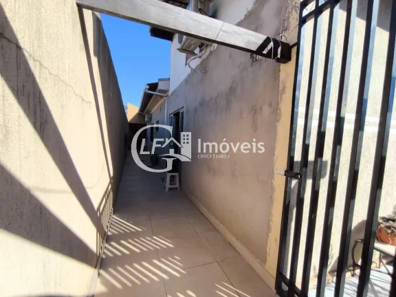 Imagem Impecável residência à venda em Campo Grande-MS, Jardim dos Estados: 3 quartos, 1 suíte, 2 salas, 2 banheiros, com edícula, 4 vagas de garagem, 210m².