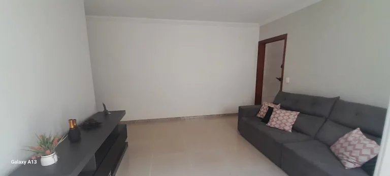 Imagem Casa à Venda no Jaqueline BH: 180m², 2 Quartos, 1 Suíte – R$700mil