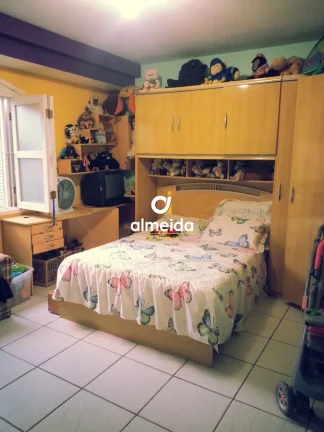 Imagem Casa 4 dormitórios à venda Camobi Santa Maria/RS