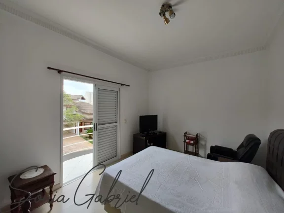 Imagem Casa no Condomínio Millenium, no bairro Jardim Recanto, com 3 Quartos, 336 m² por R$ 1.950.000, 00, em Valinhos, São Paulo.
