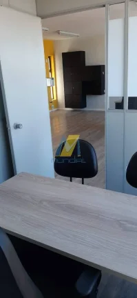 Imagem Sala comercial ampla no coração do Parque das Nações.