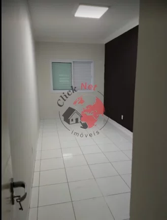 Imagem Sobrado 4 dormitórios espaçosos sendo 2 suítes e uma delas com sacada e closet, 2 vagas , bairro Boqueirão, Praia Grande