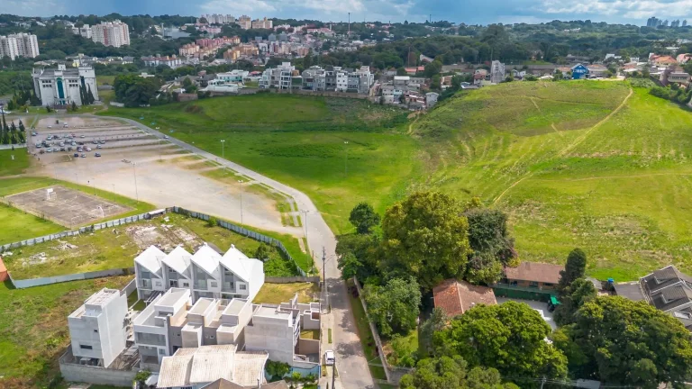 Imagem Terreno Campo Comprido Pronto para construir!