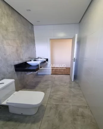 Imagem Casa em Condomínio à venda em Terras de São Francisco com 206m² 3 suítes, 4 vagas