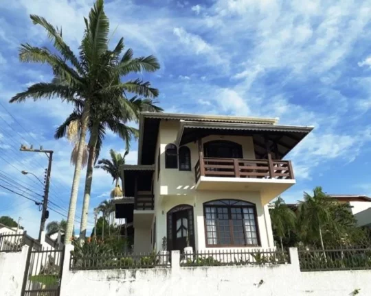 CASA RESIDENCIAL em Barra Velha - SC, Centro