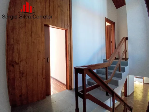 Imagem Casa a venda com 03 Dormitórios em Condomínio Fechado por 950.000,00.
