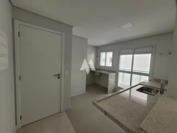 Imagem Apartamento à venda com 2 suítes, lazer completo a 1/2 quadra da praia da Aparecida de Santos/SP
