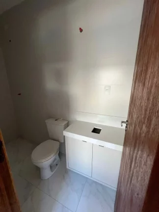 Imagem Casa na praia Mobiliada em condomínio com 2 dormitórios sendo 1 suíte e 1 vaga em Barra Velha - SC