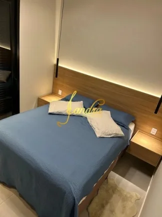 Imagem Excelente sobrado em Condomínio com 04 suítes mobiliada
