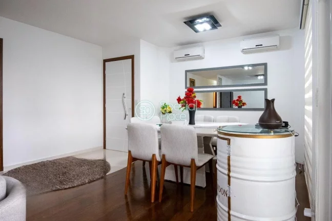 Imagem Reformado com ótima planta na Vl Romana Apartamento amplo, rico em armários, varanda envidraçada,...