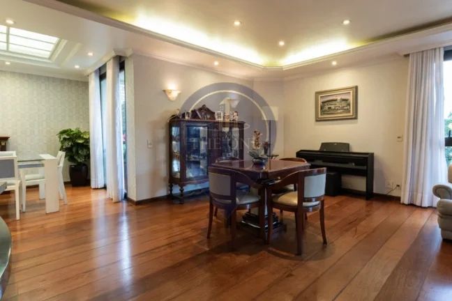 Imagem Apartamento de luxo em Perdizes, São Paulo-SP, com 3 quartos, 3 suítes, 2 salas, 5 banheiros, 3 vagas e 251m². Venha conferir!