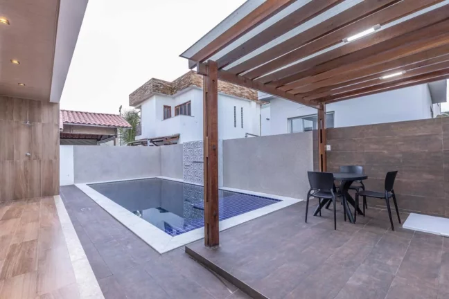 Imagem Casa de Luxo no Condomínio Costa Marina - Confira os Detalhes!