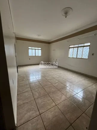 Imagem Vende-se casa no bairro Morada do Verde, com 2 quartos (sendo 1 suíte) – Igarapava/SP