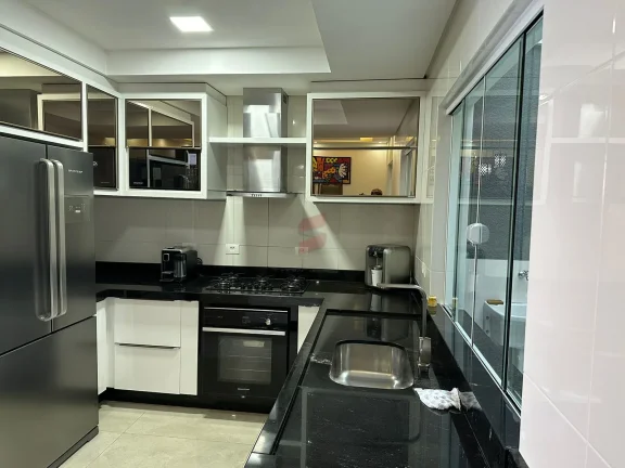 Imagem SOBRADO com 3 dormitórios à venda por R$ 950.000,00 no bairro Vargem Grande - PINHAIS / PR