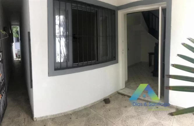 Imagem Casa a venda Cerqueira César · 220m² · 6 Quartos · 2 Vagas