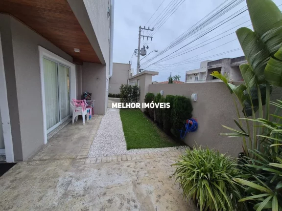 Imagem Casa Nova á Venda com 03 Dormitórios sendo 01 Suíte Localizado no Centro de Camboriú - SC