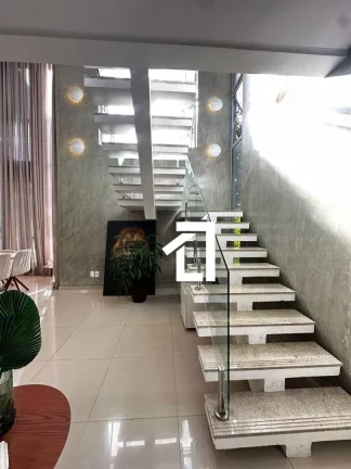 Imagem Casa no Antares – 5 Quartos | 4 Suítes | Piscina Privativa | 317m²