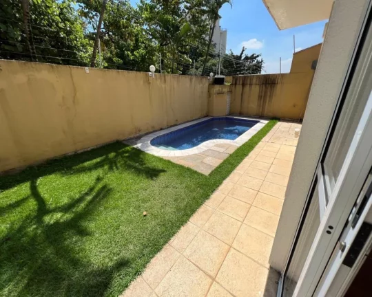 Imagem Sobrado São Francisco condomínio, 4 dorm , piscina.